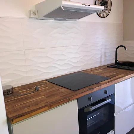 Chambre Indépendante Avec Jardinet Borgo (Corsica)